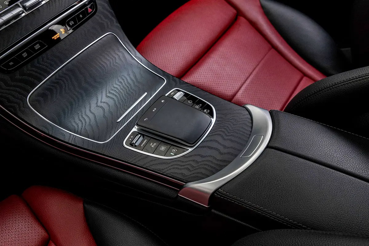 MERCEDES GLC-Class GLC 200 4MATIC 2022 - photo 10 - Import Émirats | International Cars