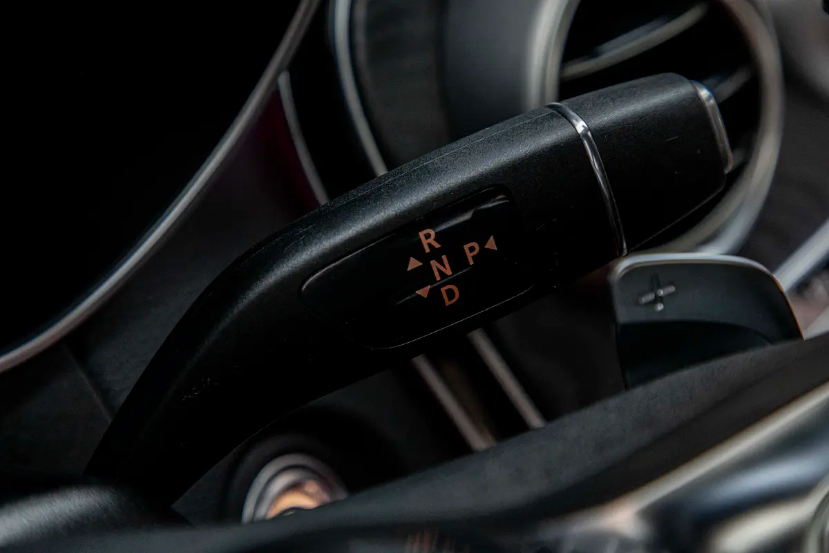 MERCEDES GLC-Class GLC 200 4MATIC 2022 - photo 9 - Import Émirats | International Cars