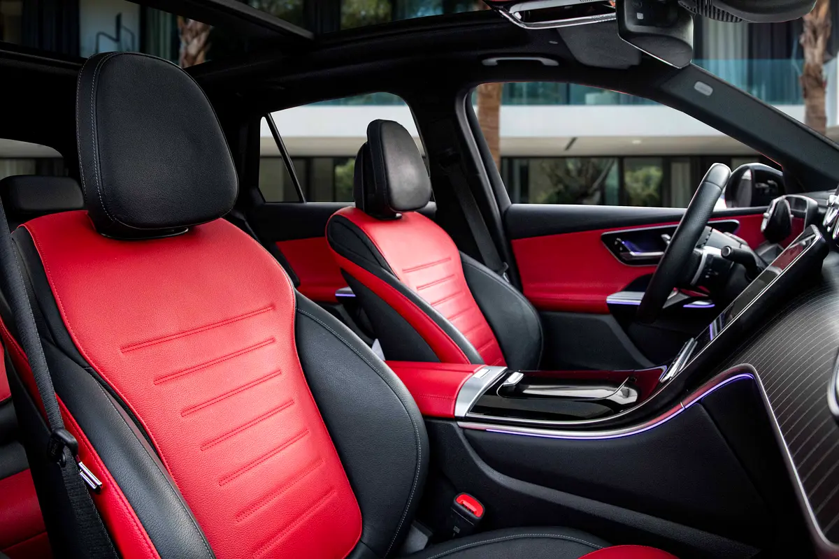 MERCEDES GLC-Class GLC 300 2023 - photo 11 - Import Émirats | International Cars