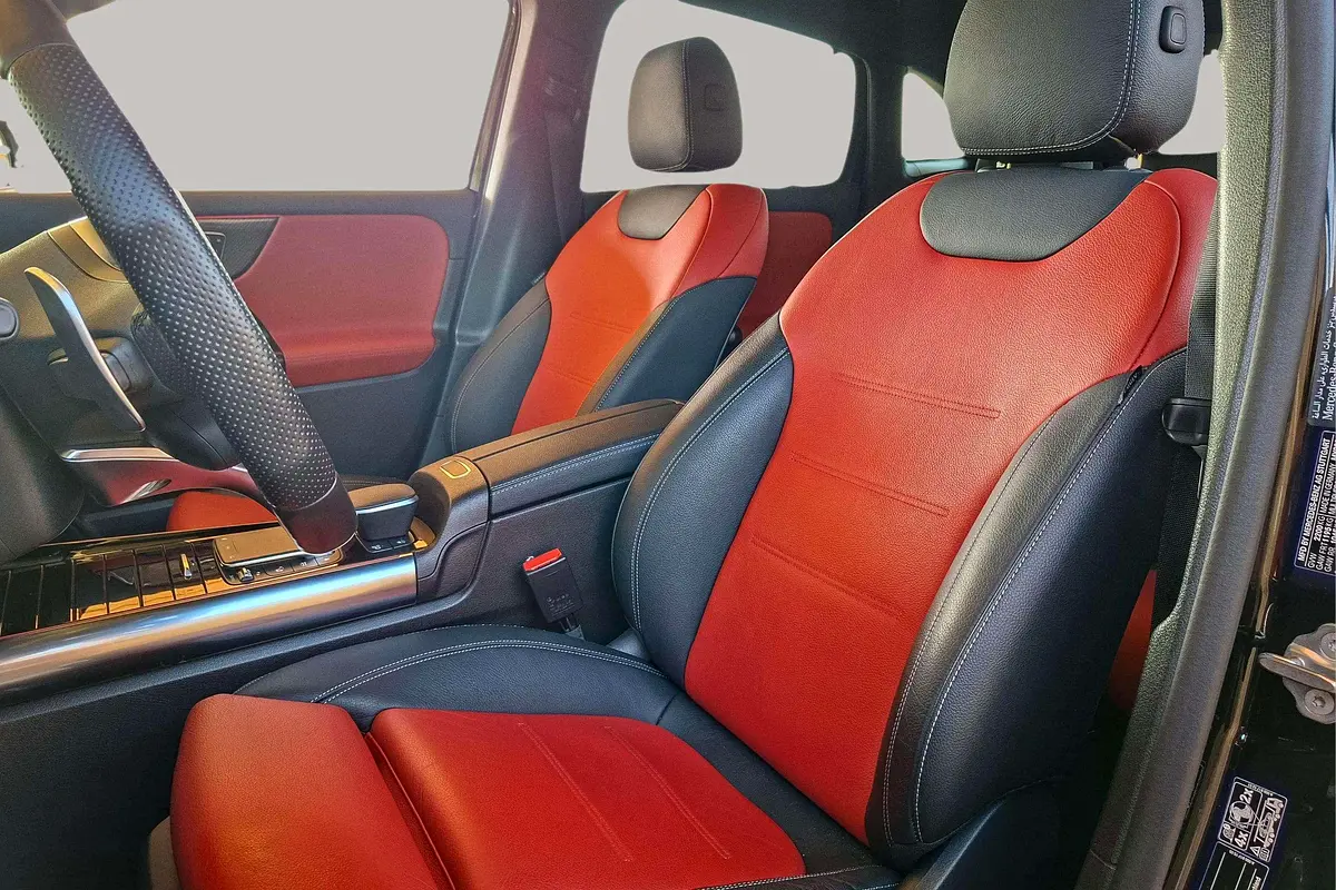 MERCEDES GLA-Class GLA 35 AMG 4MATIC 2023 - photo 11 - Import Émirats | International Cars