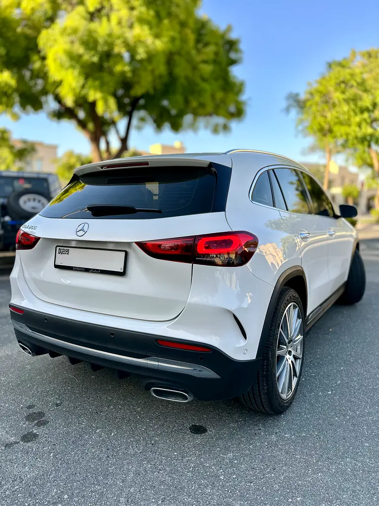 MERCEDES GLA-Class GLA 200 2022 - photo 6 - Import Émirats | International Cars