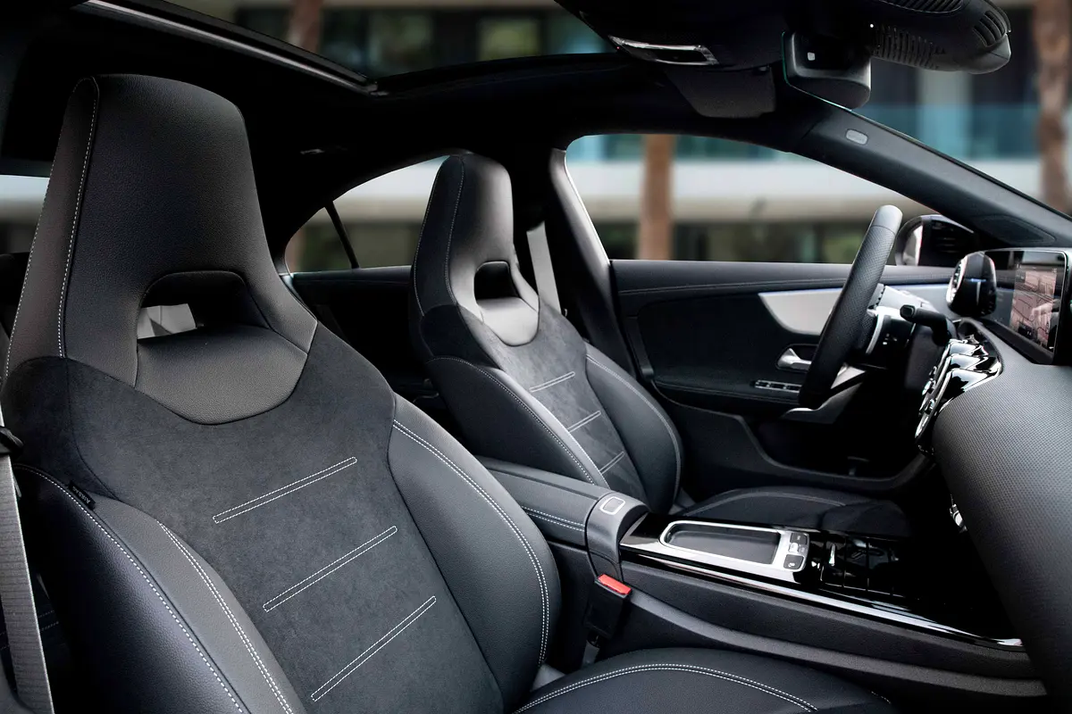 MERCEDES CLA-Class CLA 200 2026 - photo 12 - Import Émirats | International Cars