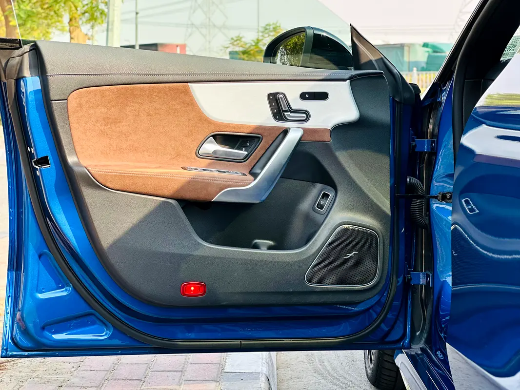 MERCEDES CLA-Class CLA 200 2024 - photo 9 - Import Émirats | International Cars