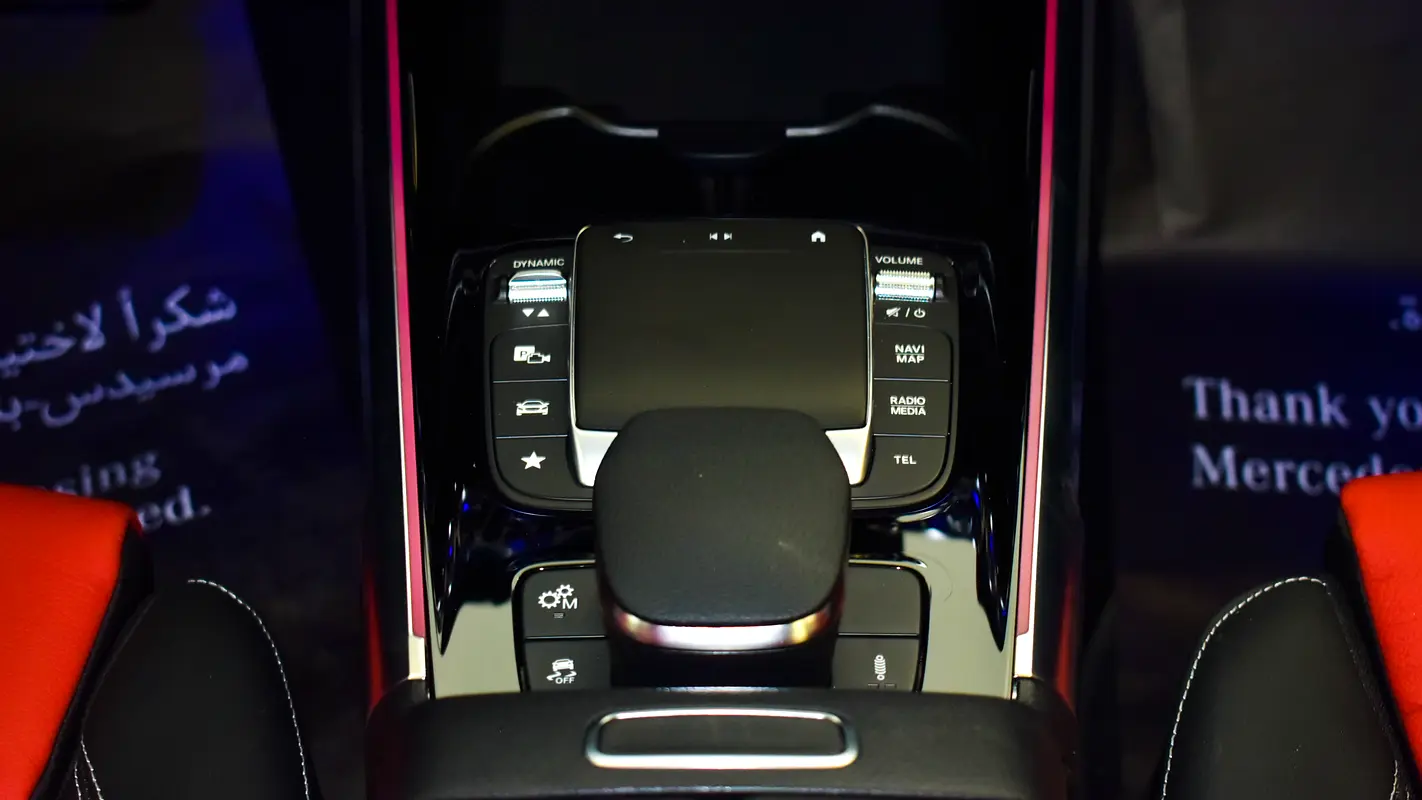 MERCEDES GLB-Class GLB 35 AMG 4MATIC 2023 - photo 12 - Import Émirats | International Cars