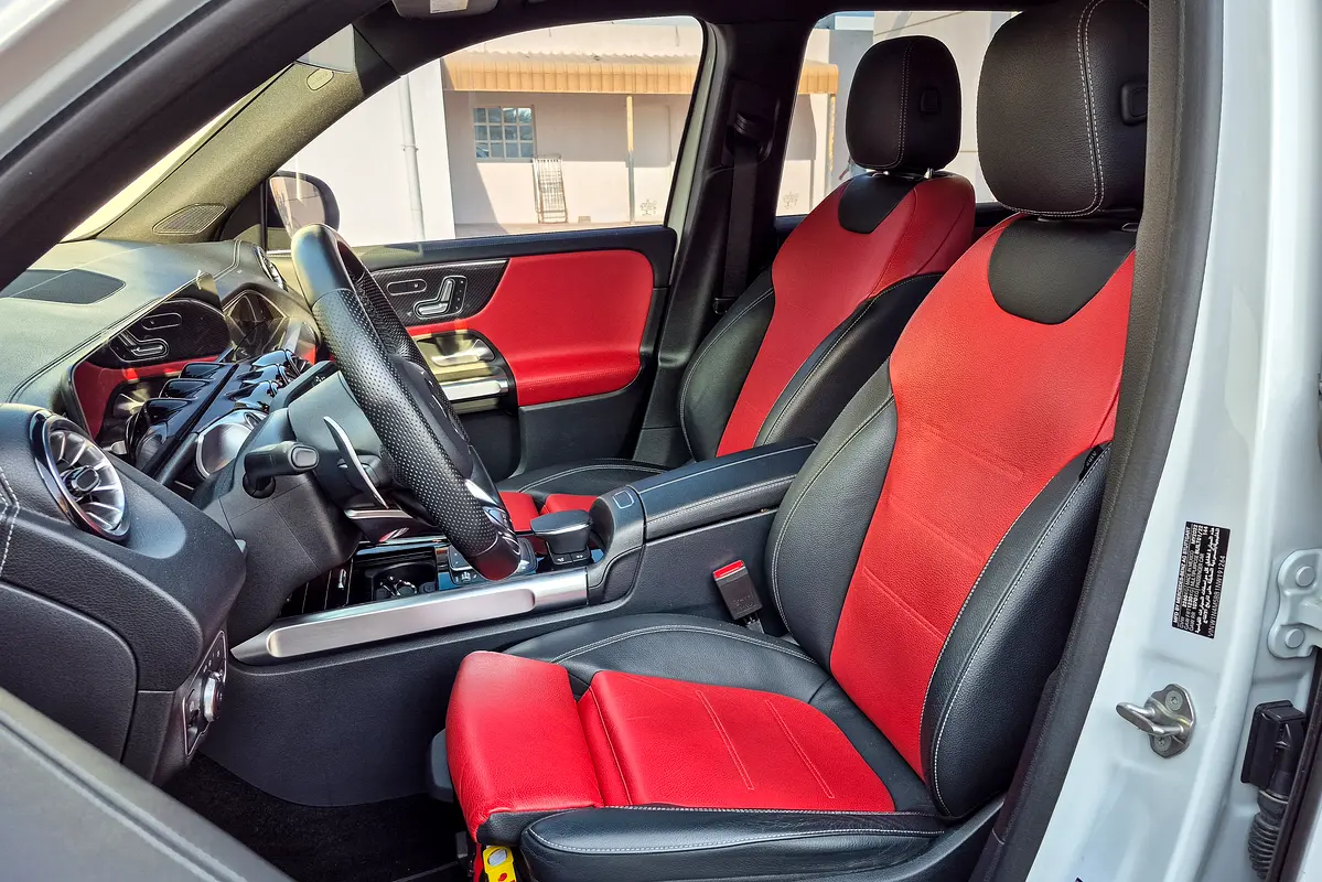 MERCEDES GLB-Class GLB 35 AMG 2022 - photo 11 - Import Émirats | International Cars