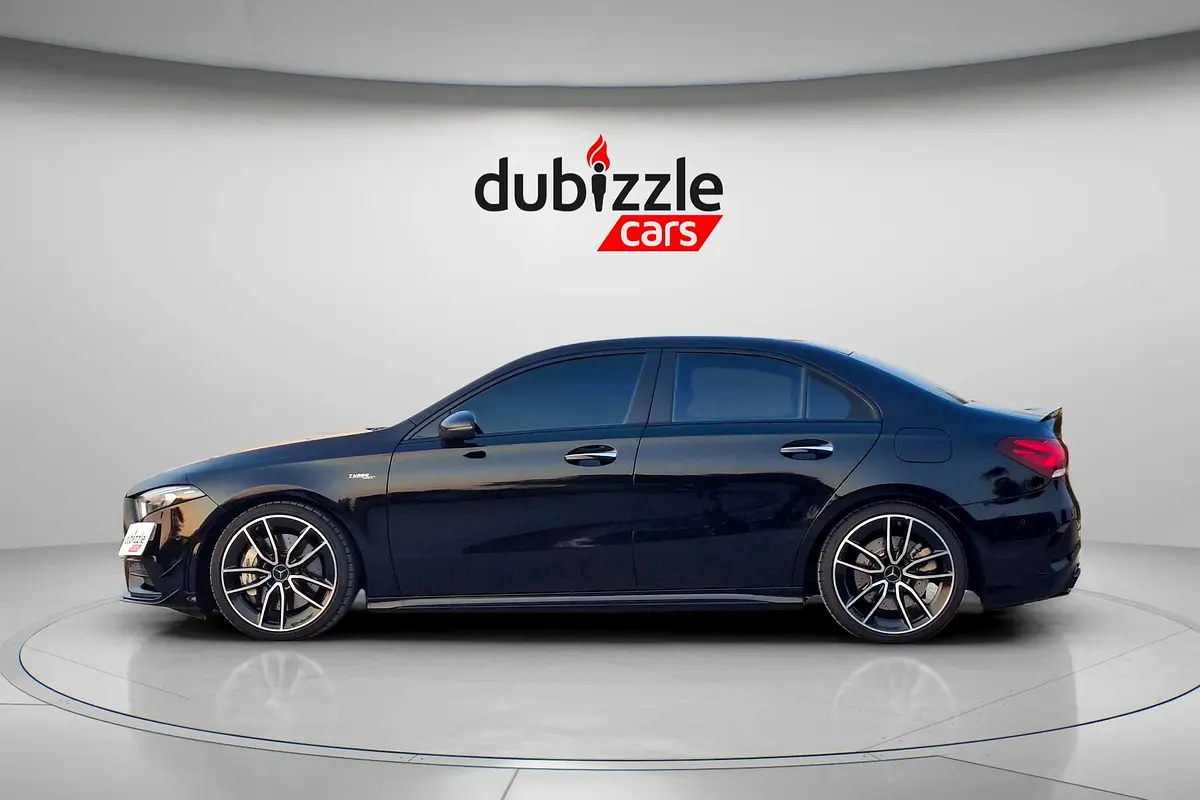 MERCEDES A-Class A 35 AMG 4MATIC 2022 - photo 5 - Import Émirats | International Cars