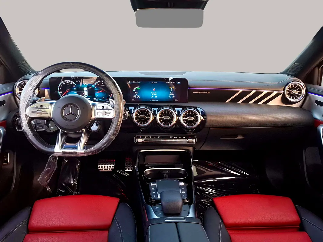 MERCEDES A-Class A 35 AMG 4MATIC 2022 - photo 9 - Import Émirats | International Cars