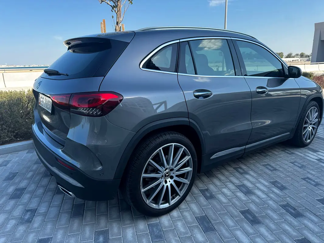 MERCEDES GLA 200 2023 - photo 3 - Import Émirats | International Cars