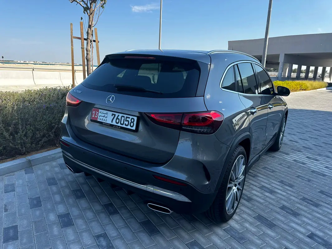 MERCEDES GLA 200 2023 - photo 6 - Import Émirats | International Cars