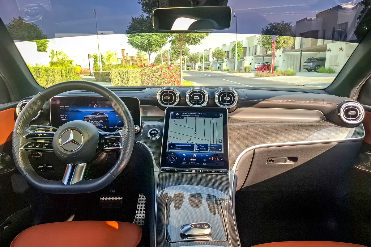 MERCEDES GLC Coupe GLC 200 4Matic 2024 - photo 9 - Import Émirats | International Cars