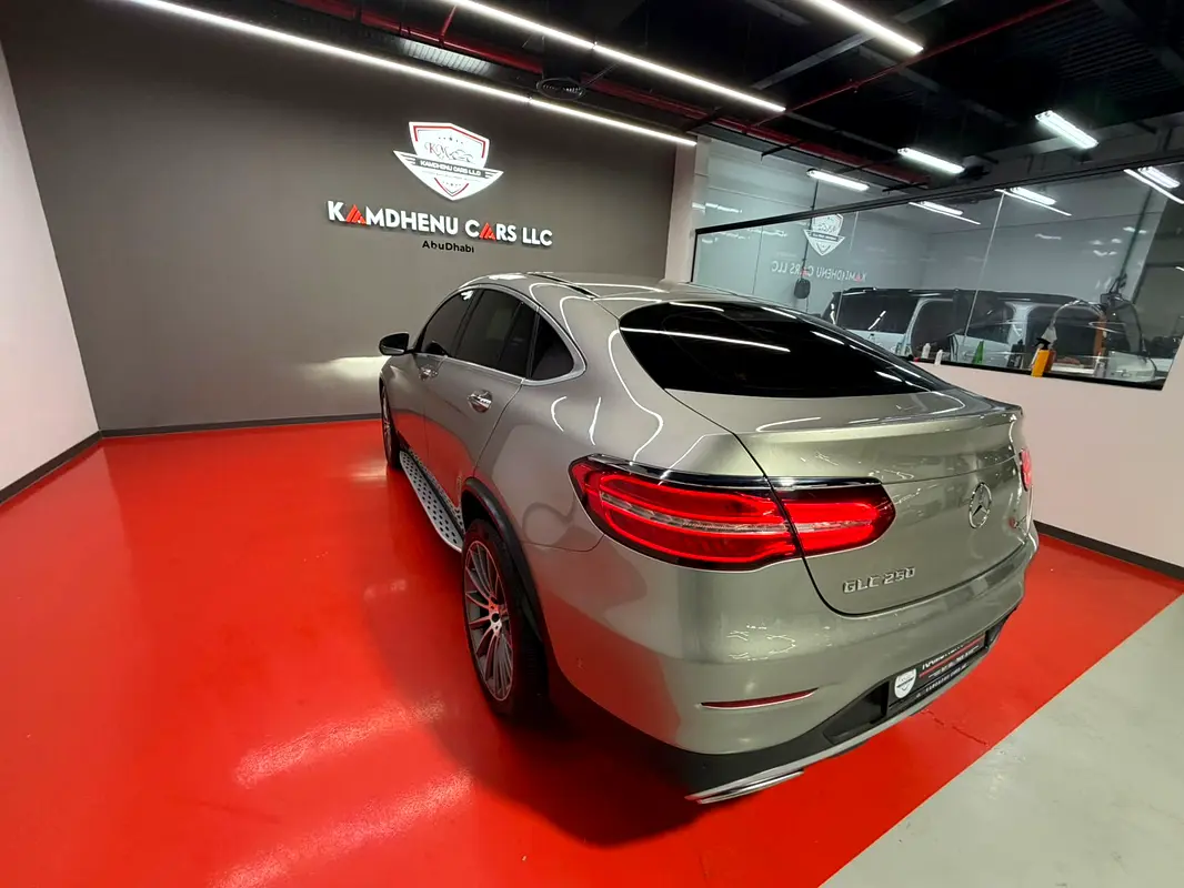 MERCEDES GLC-Class GLC 250 4MATIC 2019 - photo 5 - Import Émirats | International Cars