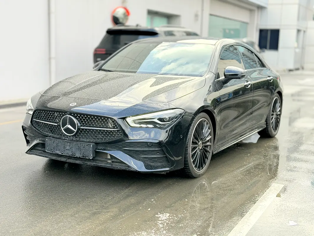 MERCEDES CLA-Classe CLA 200 2024