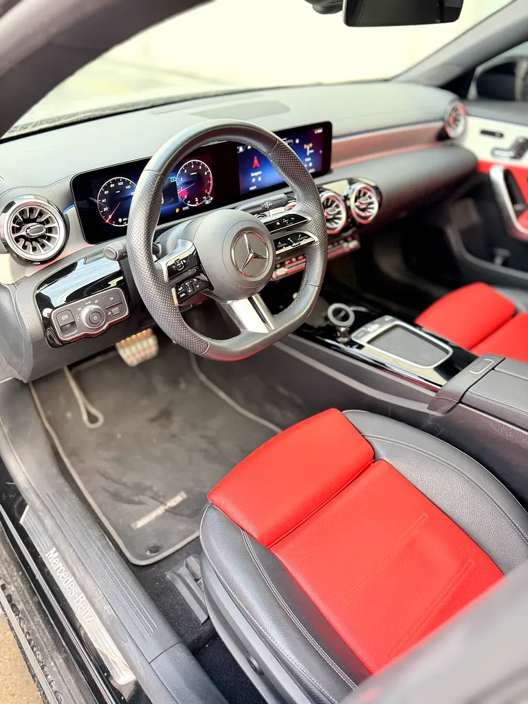 MERCEDES CLA-Class CLA 200 2024 - photo 4 - Import Émirats | International Cars