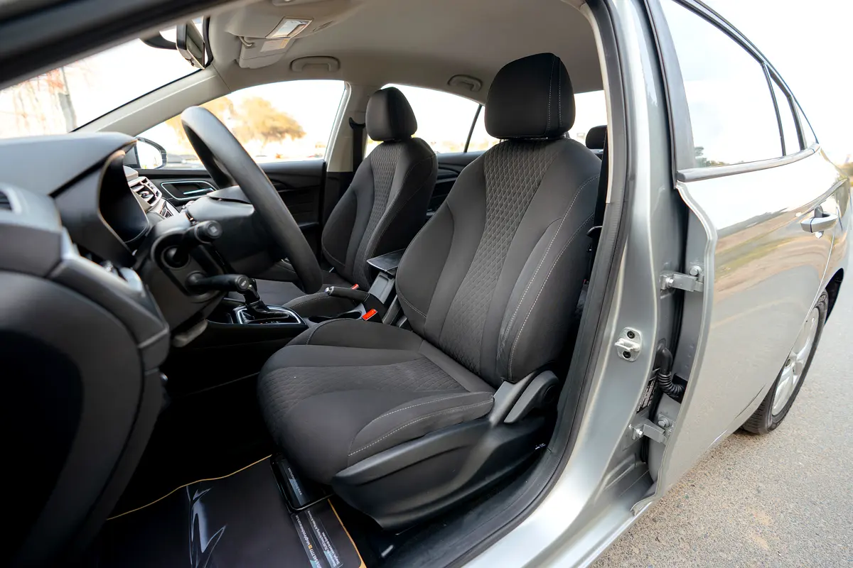 MG MG5 Comfort 2022 - photo 10 - Import Émirats | International Cars