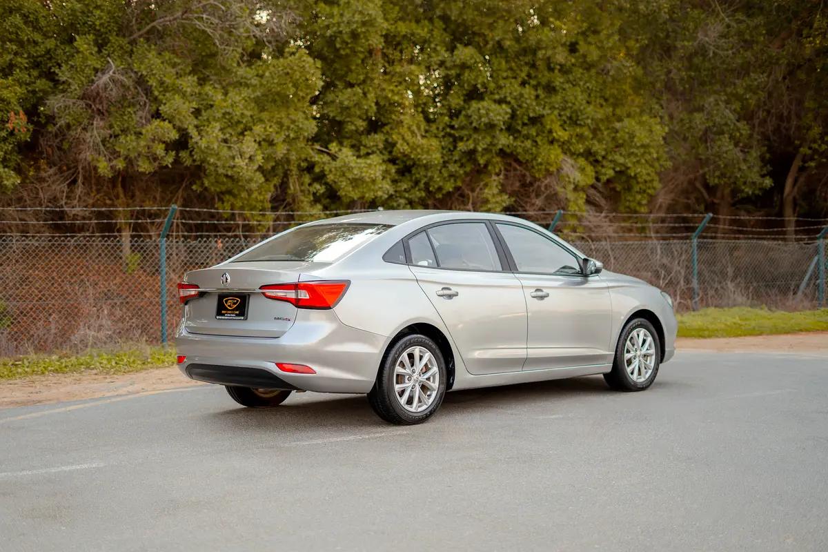 MG MG5 Comfort 2022 - photo 4 - Import Émirats | International Cars