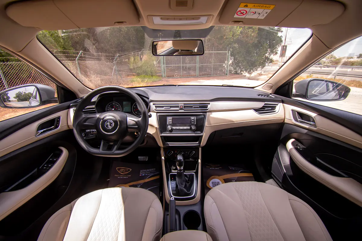 MG MG5 Comfort 2022 - photo 8 - Import Émirats | International Cars