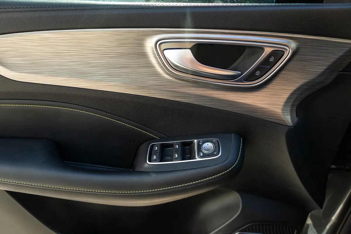 MG RX5 Luxury 2024 - photo 10 - Import Émirats | International Cars