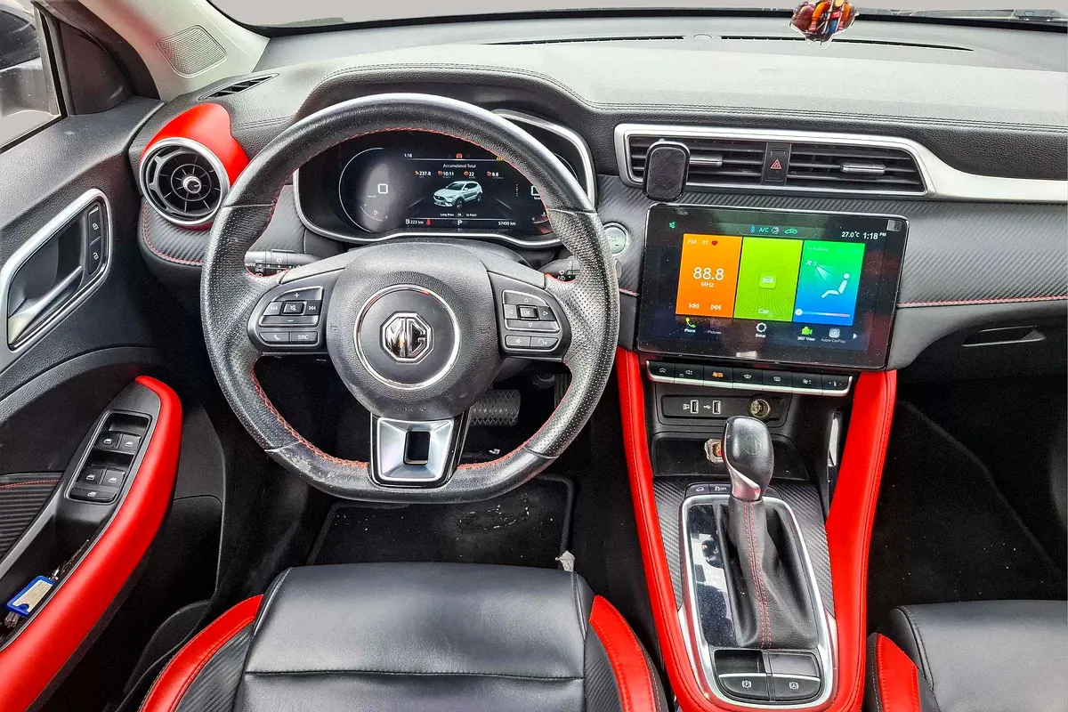 MG ZS Trophy 2023 - photo 10 - Import Émirats | International Cars