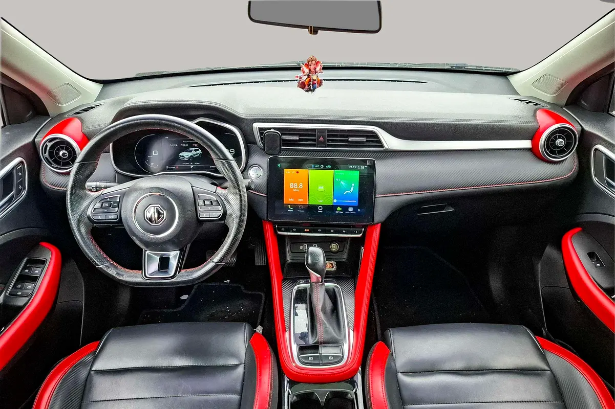 MG ZS Trophy 2023 - photo 9 - Import Émirats | International Cars