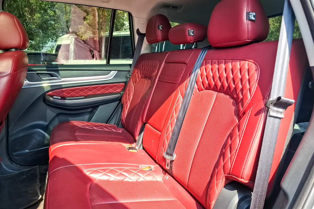 MG RX8 Luxury 2024 - photo 12 - Import Émirats | International Cars