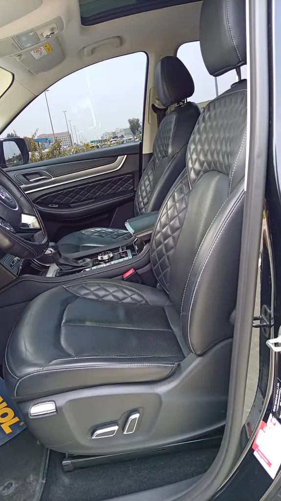 MG RX8 Black Edition 2022 - photo 7 - Import Émirats | International Cars