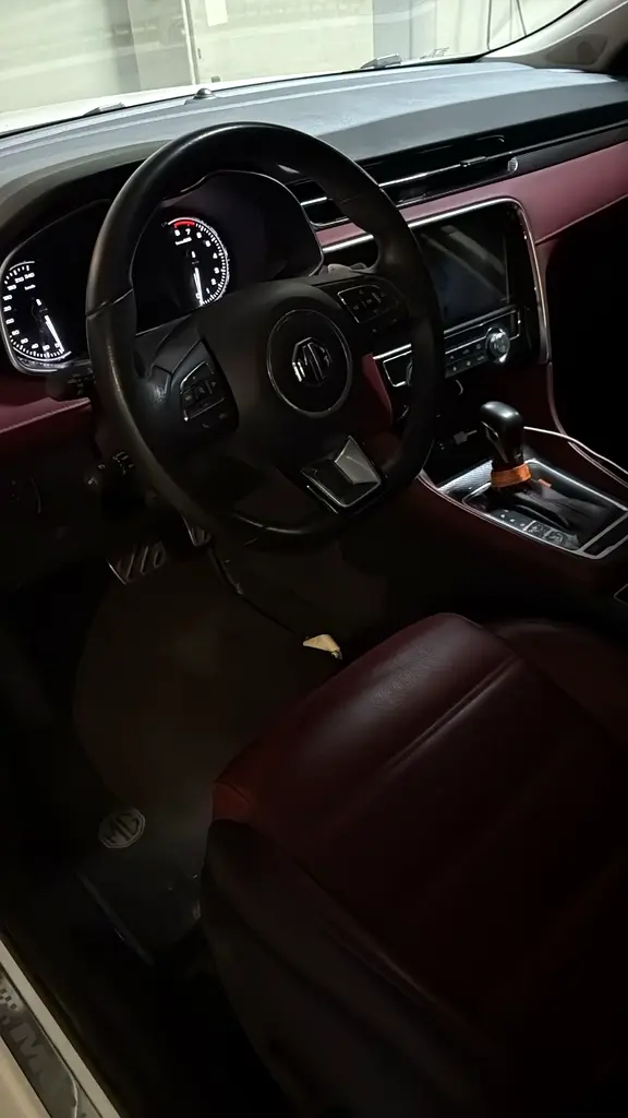 MG 6 Luxury 2022 - photo 5 - Import Émirats | International Cars