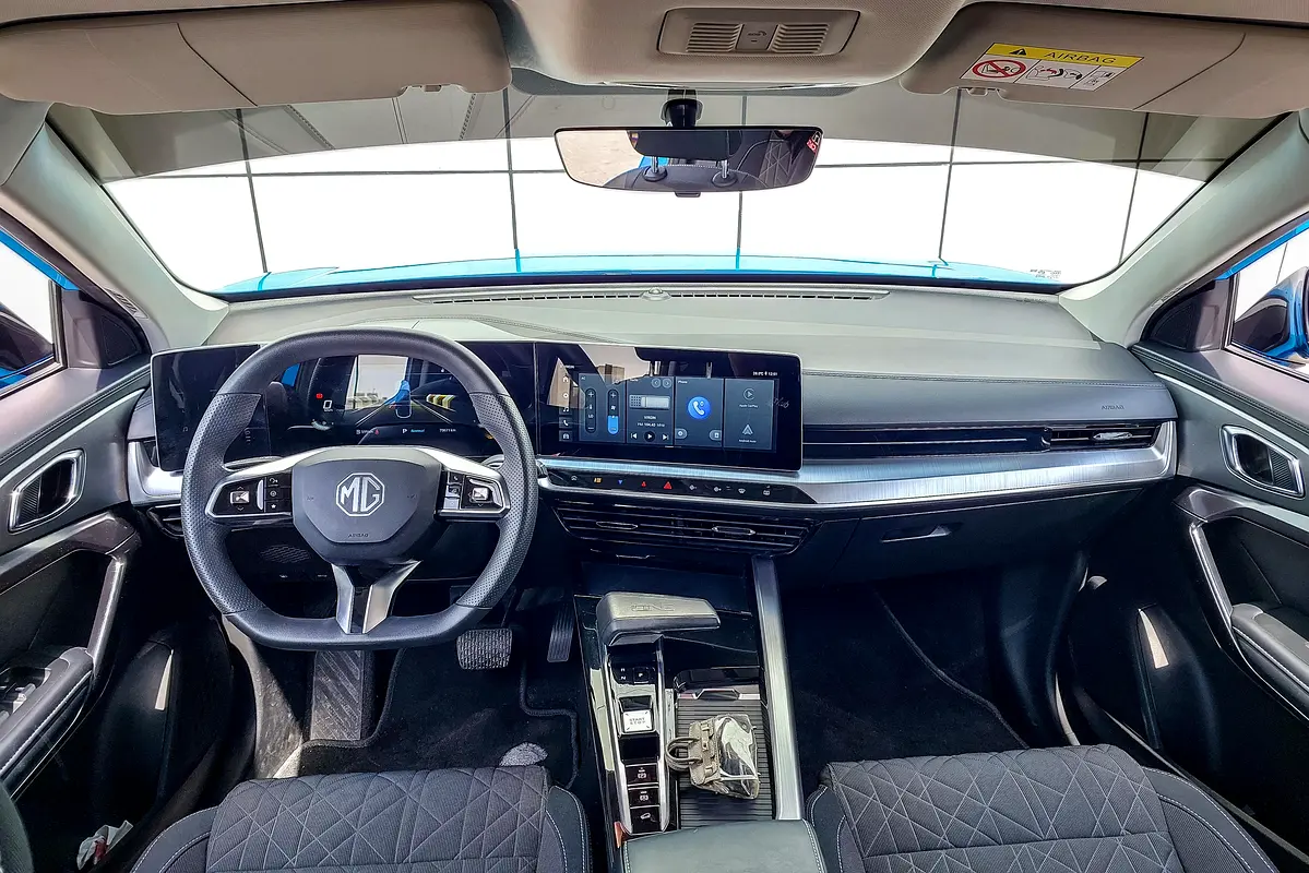 MG One STD 2024 - photo 9 - Import Émirats | International Cars