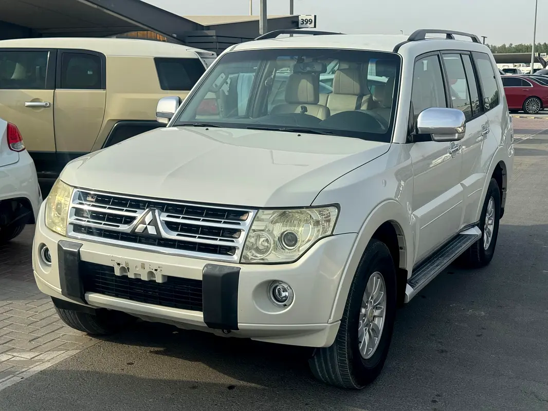 MITSUBISHI Pajero GLS 2010 - photo 8 - Import Émirats | International Cars