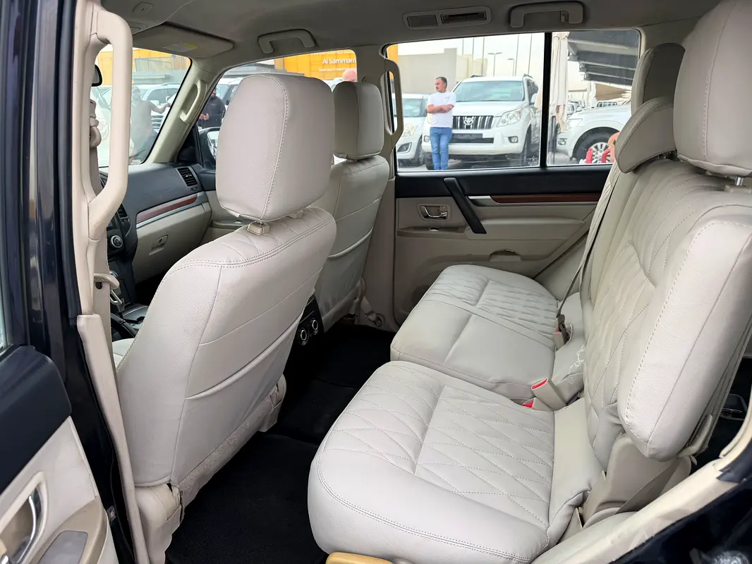 MITSUBISHI Pajero GLS 2008 - photo 2 - Import Émirats | International Cars