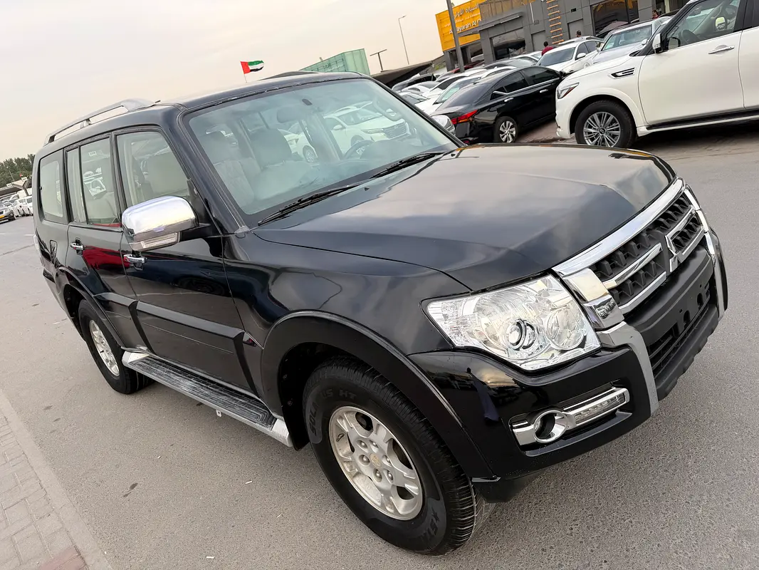 MITSUBISHI Pajero GLS 2008 - photo 9 - Import Émirats | International Cars
