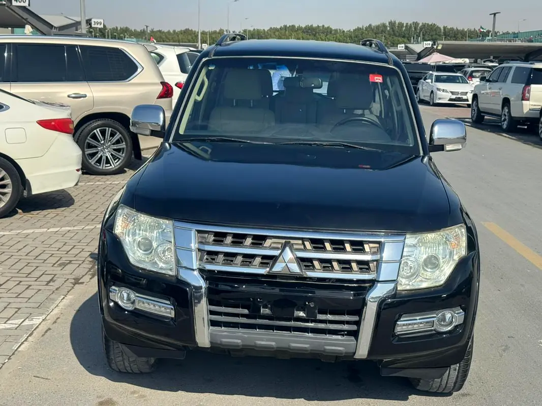 MITSUBISHI Pajero GLS 2015