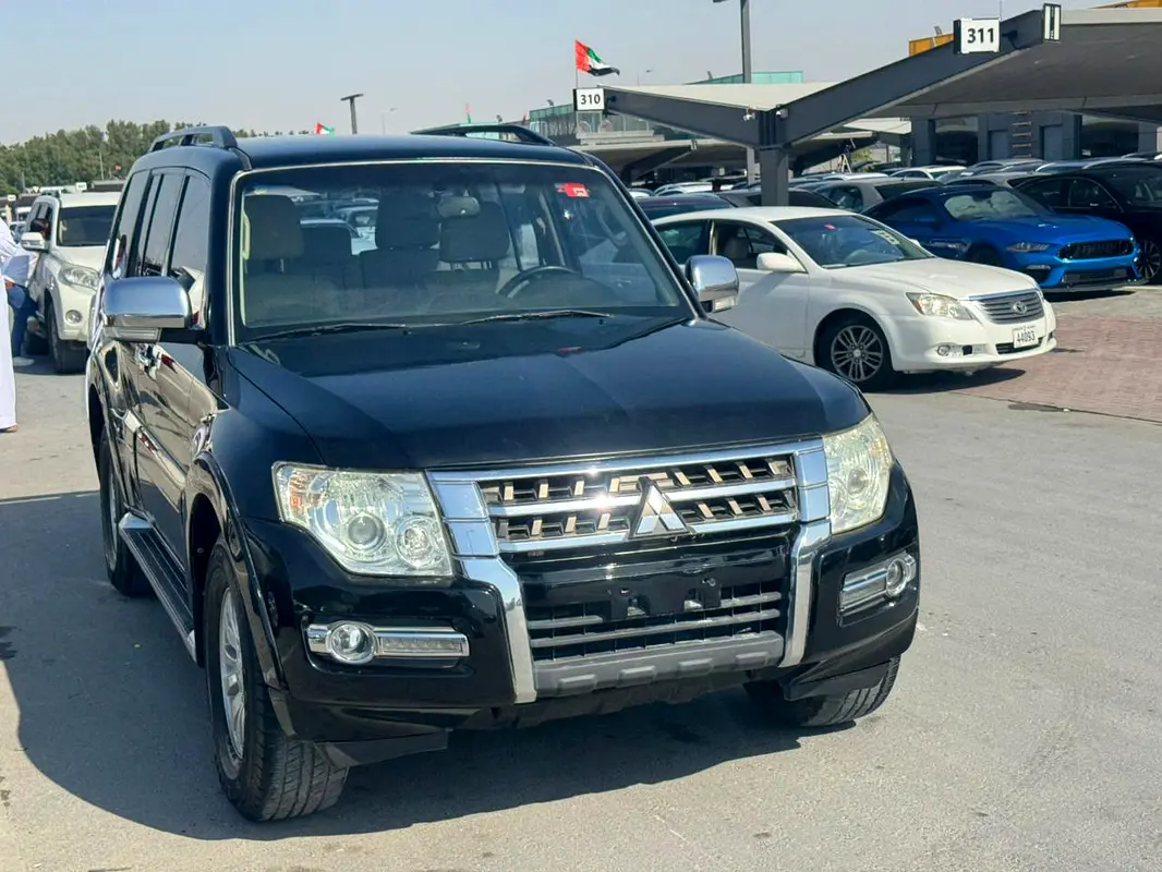 MITSUBISHI Pajero GLS 2015 - photo 4 - Import Émirats | International Cars