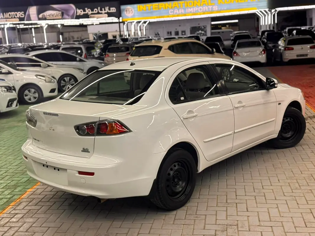 MITSUBISHI Lancer EX 2016 - photo 4 - Import Émirats | International Cars