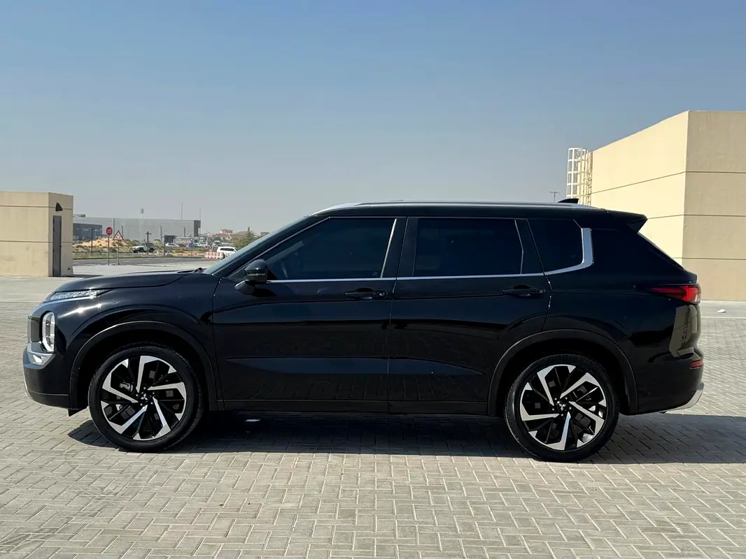 MITSUBISHI Outlander Limited Edition 2025 - photo 10 - Import Émirats | International Cars