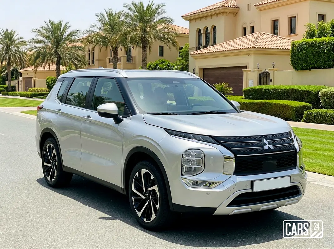 MITSUBISHI Outlander Premium 2025