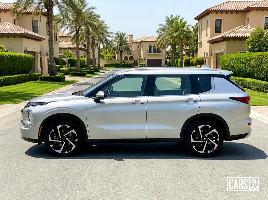 MITSUBISHI Outlander Premium 2025 - photo 3 - Import Émirats | International Cars