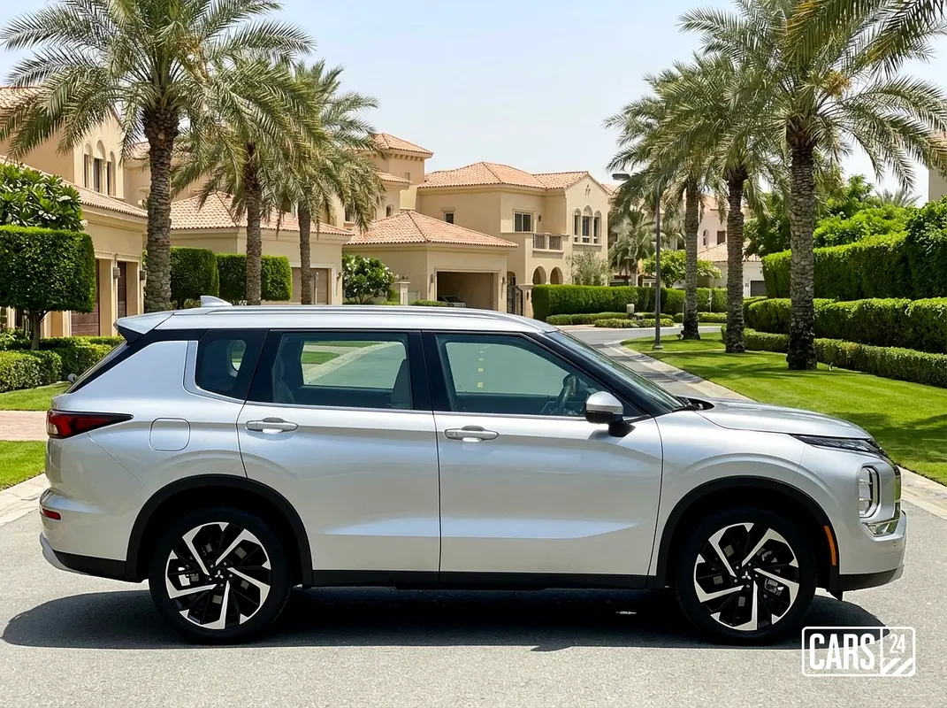 MITSUBISHI Outlander Premium 2025 - photo 5 - Import Émirats | International Cars