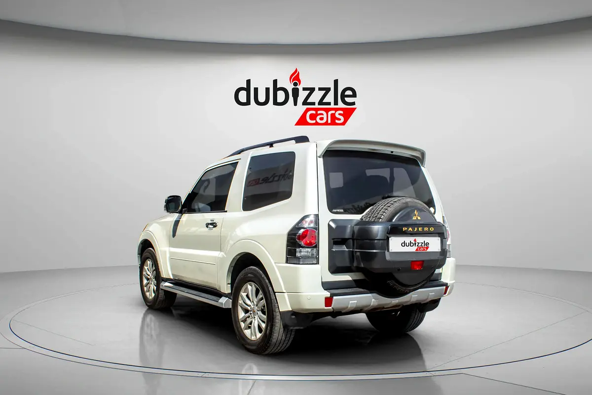 MITSUBISHI Pajero GLS 2018 - photo 8 - Import Émirats | International Cars