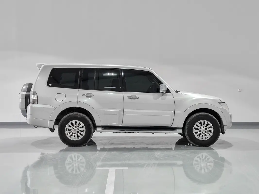 MITSUBISHI Pajero GLS 2014 - photo 4 - Import Émirats | International Cars