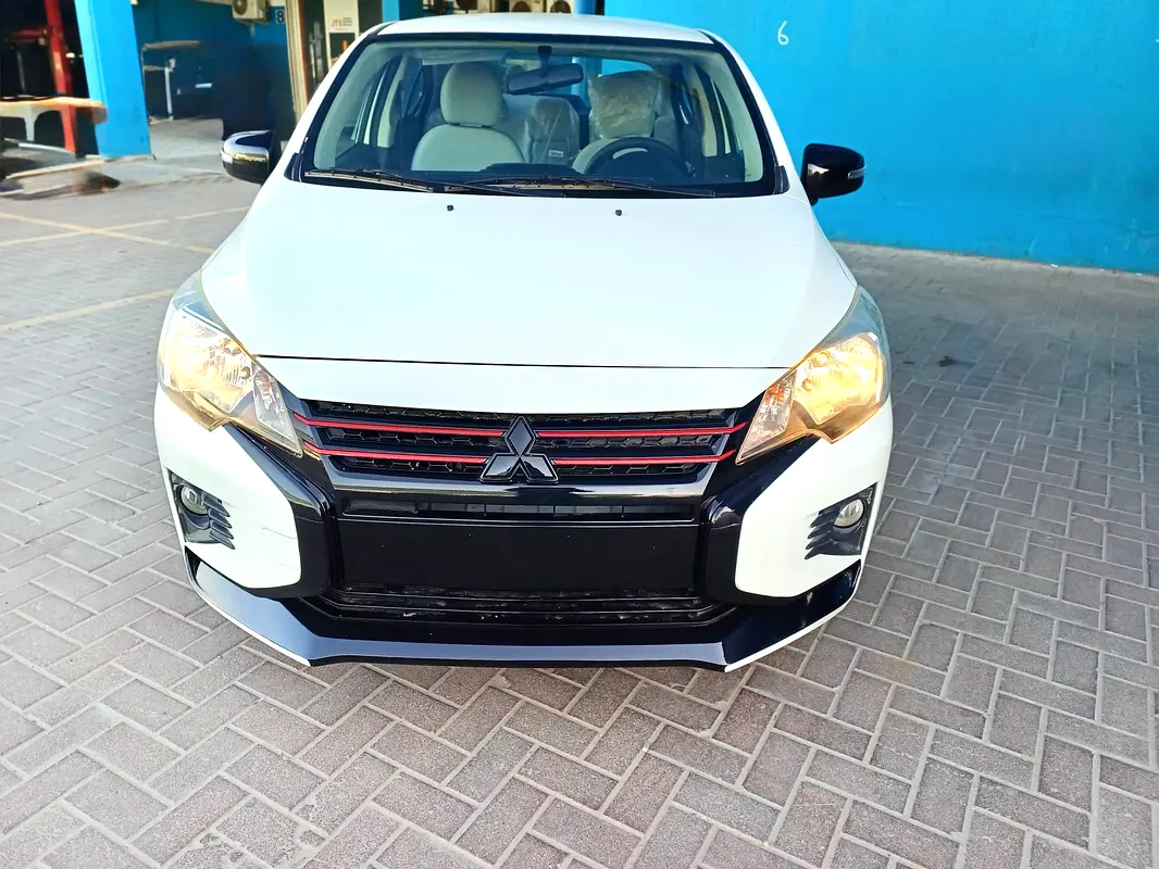 MITSUBISHI Attrage Signature Edition 2025 - photo 3 - Import Émirats | International Cars