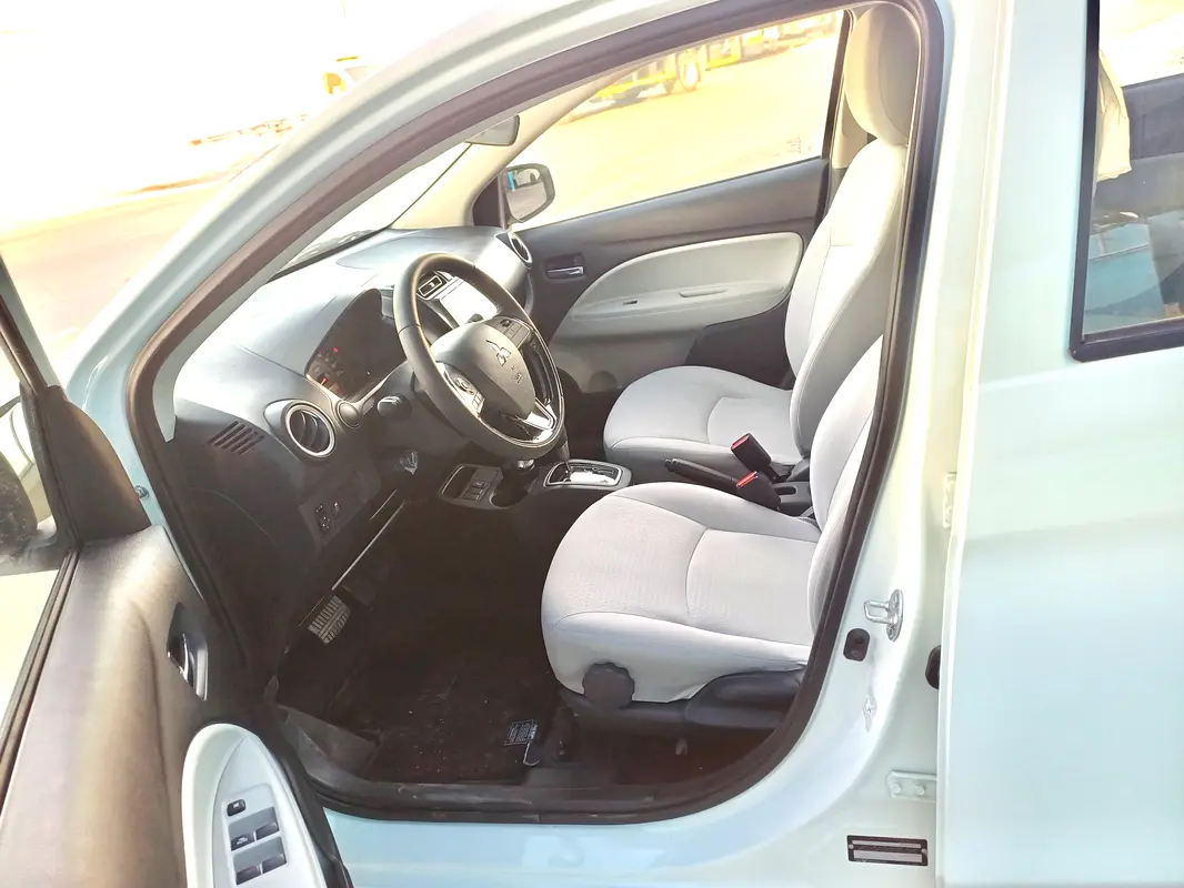 MITSUBISHI Attrage Signature Edition 2025 - photo 5 - Import Émirats | International Cars