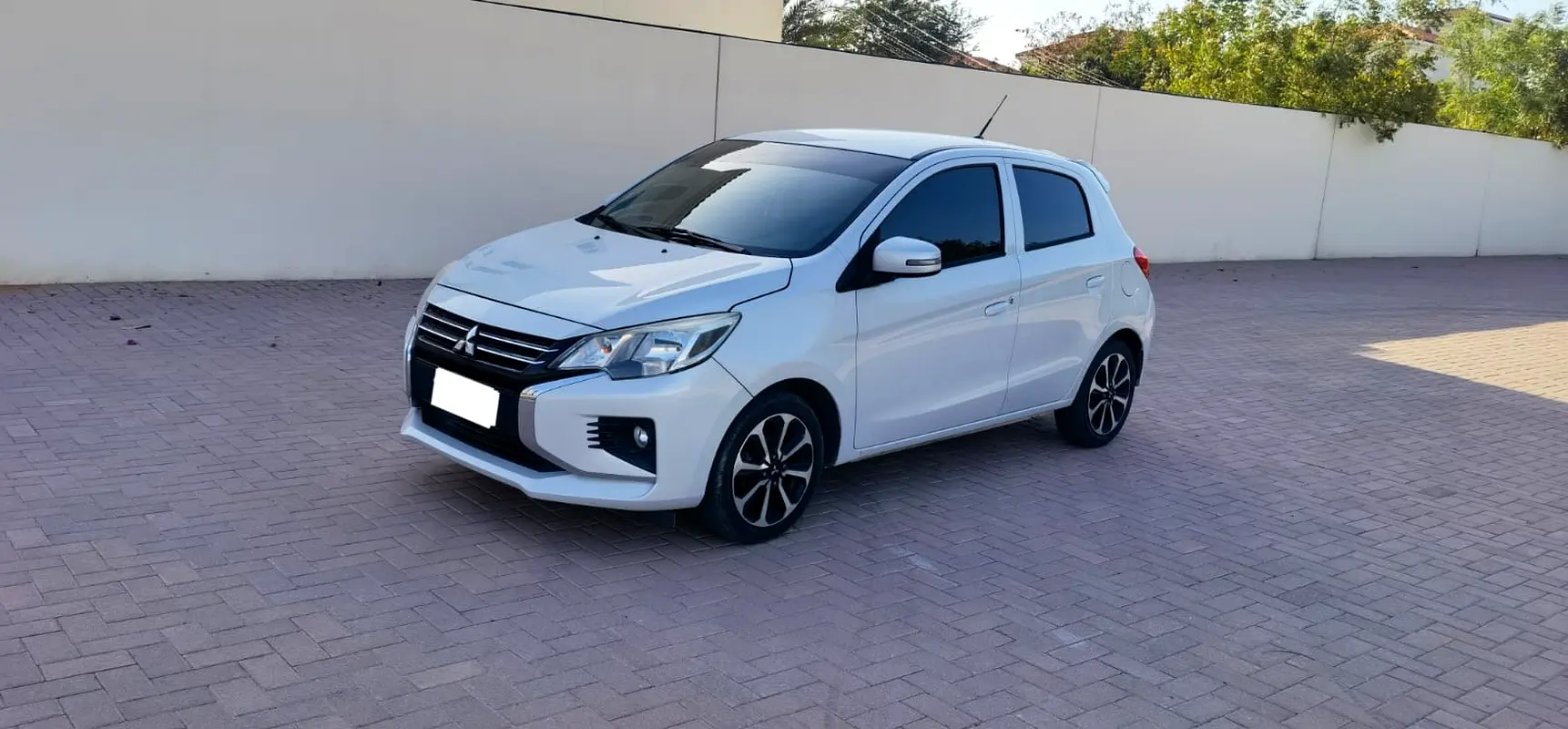 MITSUBISHI Mirage GLX 2021 - photo 2 - Import Émirats | International Cars