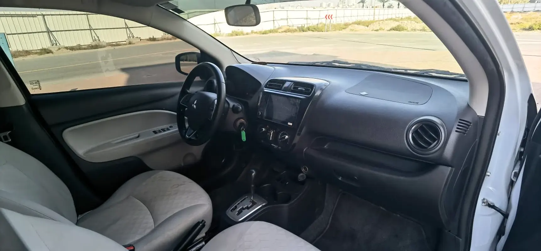 MITSUBISHI Mirage GLX 2021 - photo 3 - Import Émirats | International Cars