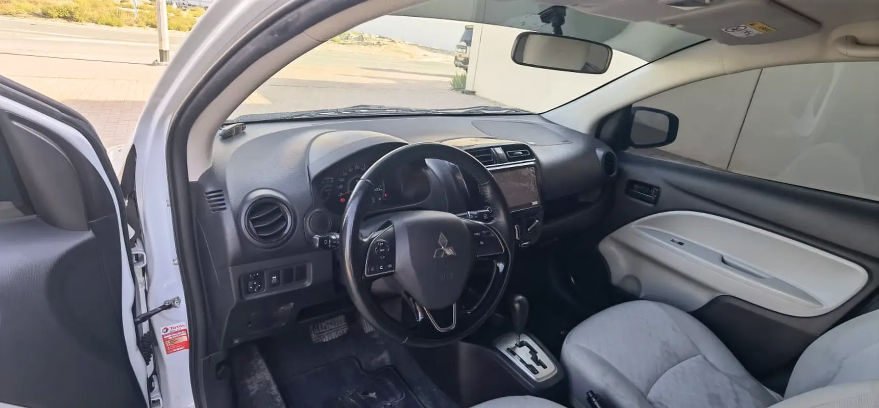 MITSUBISHI Mirage GLX 2021 - photo 8 - Import Émirats | International Cars