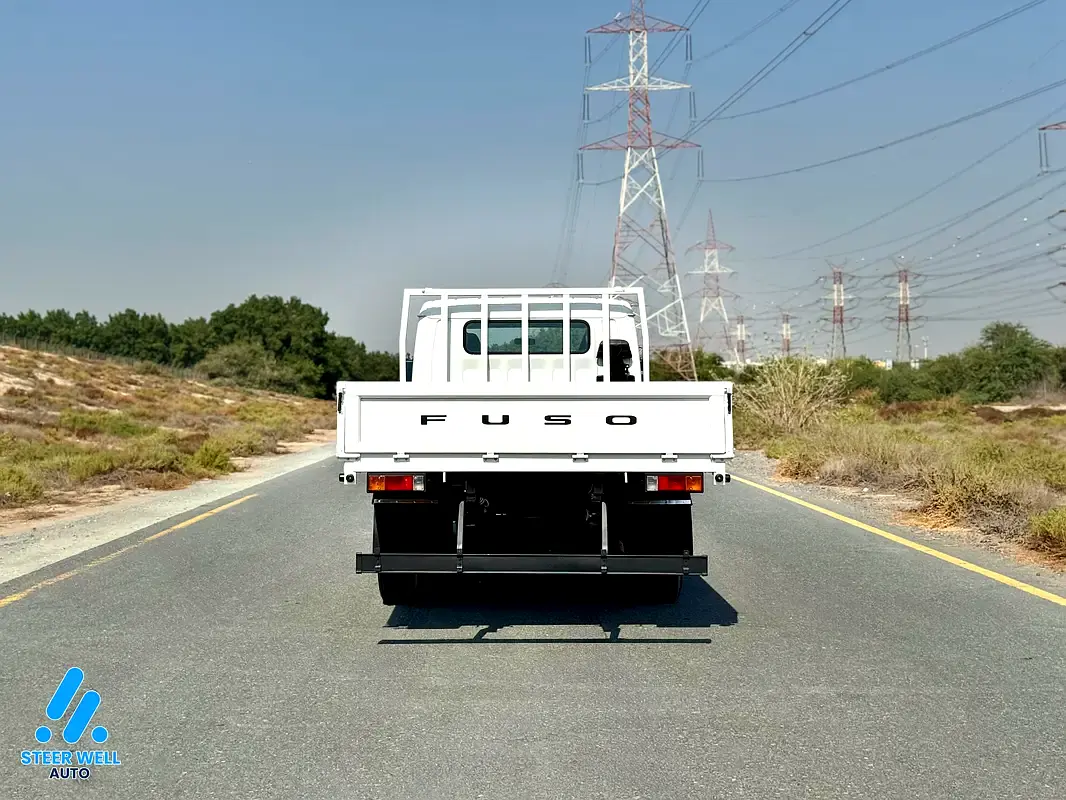 MITSUBISHI Canter Double Cabin 2024 - photo 5 - Import Émirats | International Cars