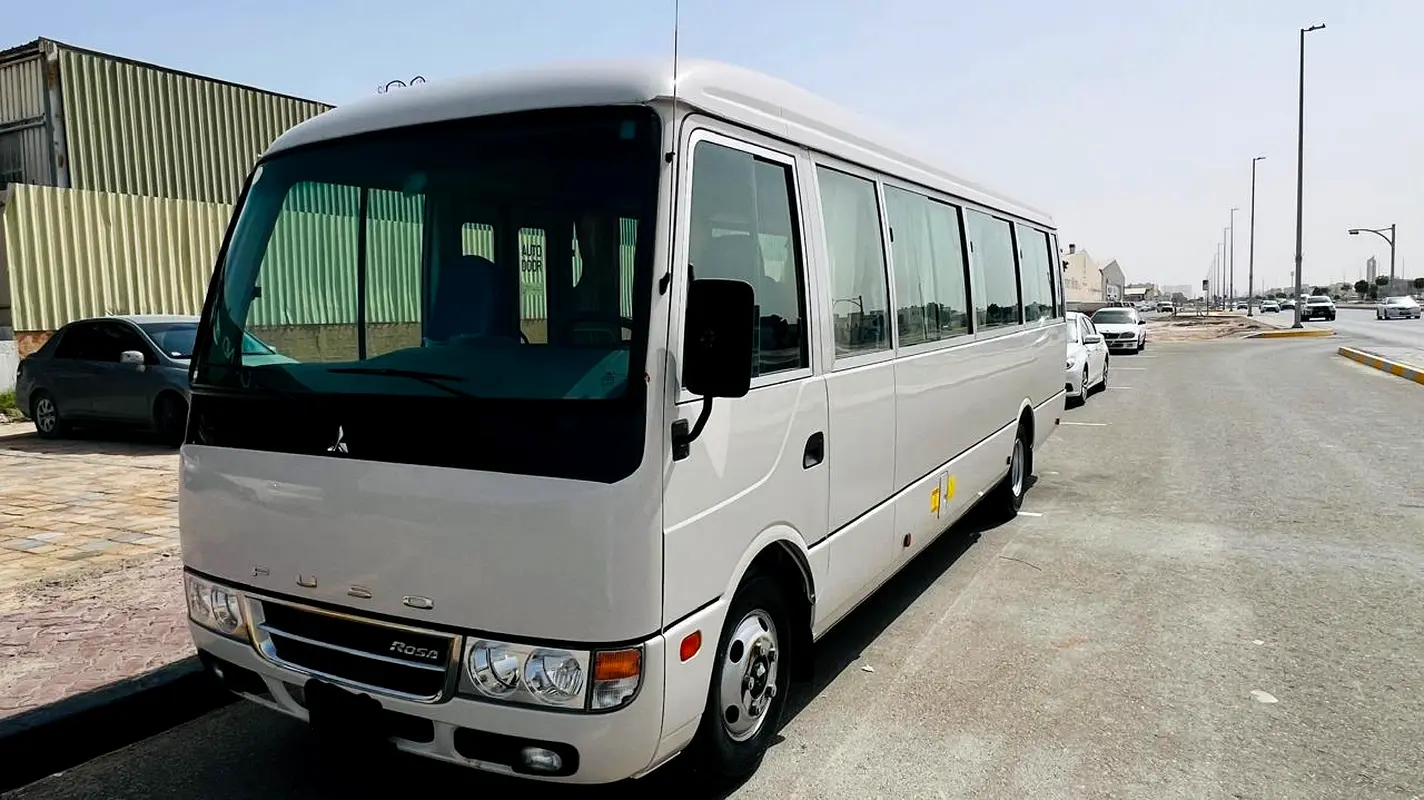 MITSUBISHI Fuso Rosa Deluxe 2024