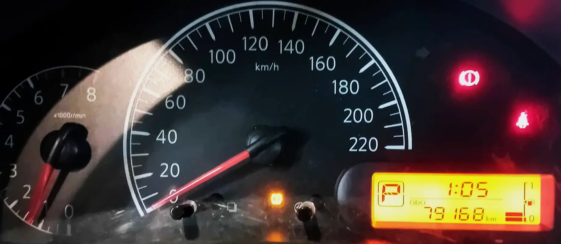 NISSAN Sunny 2022 - photo 11 - Import Émirats | International Cars