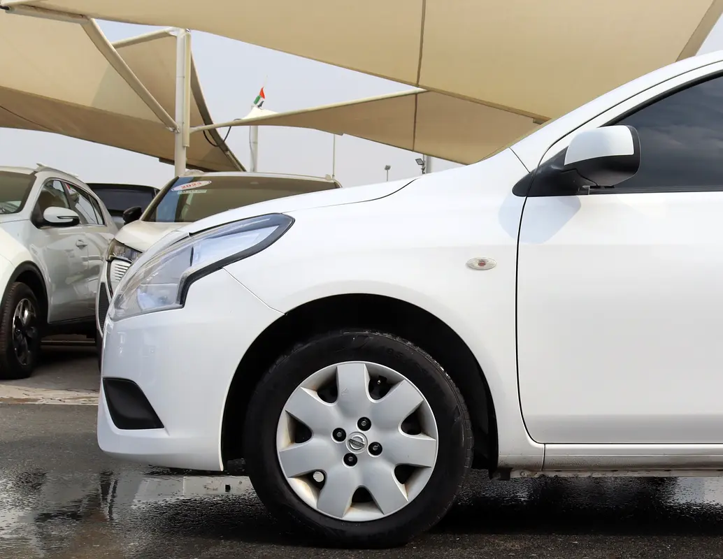 NISSAN Sunny 2022 - photo 8 - Import Émirats | International Cars