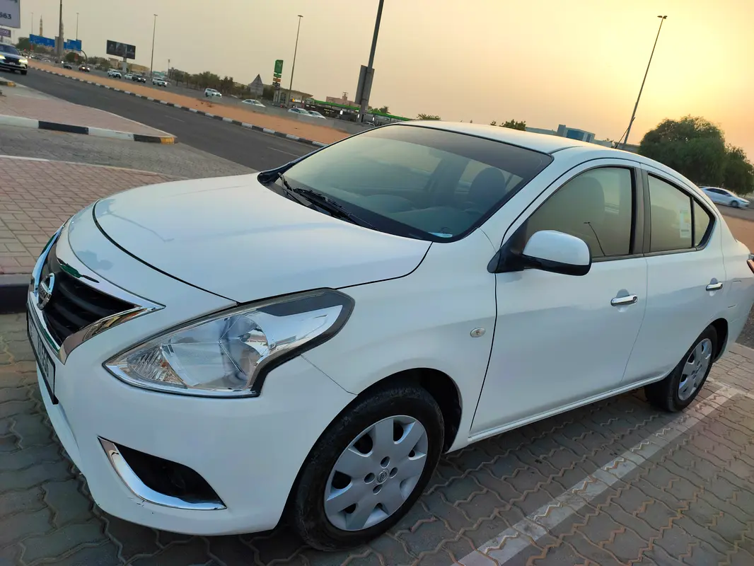 NISSAN Sunny SE 2022 - photo 3 - Import Émirats | International Cars