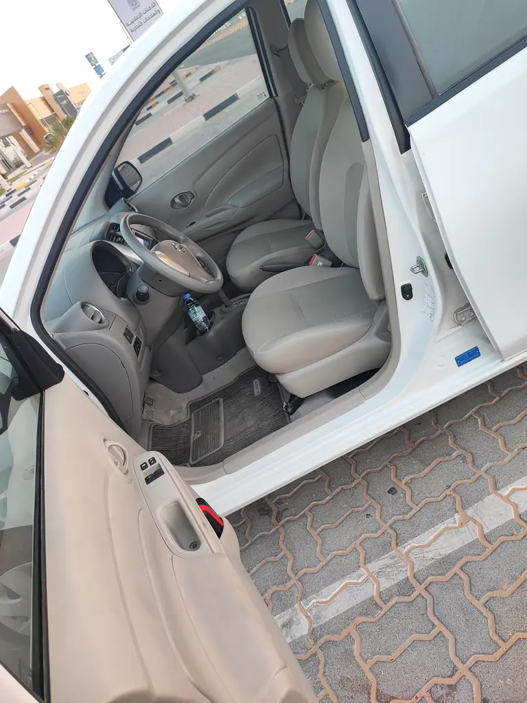 NISSAN Sunny SE 2022 - photo 7 - Import Émirats | International Cars